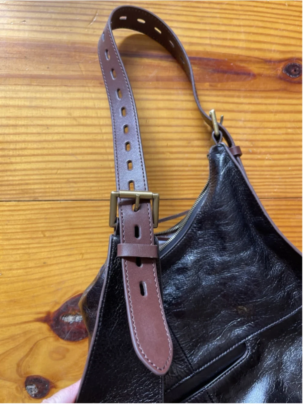 Hobo International Classic Shoulder Handbag Black Brown Lined Leather